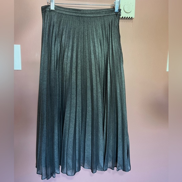 MIDI skirt - Picture 1 of 3